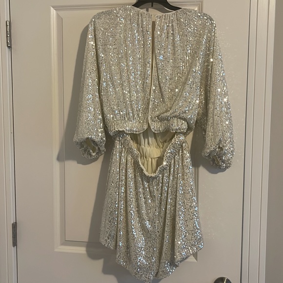 Sparkley romper with open back - Picture 3 of 4